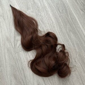 NWT 25” Synthetic Long Pony Tail Hair Extension- Color 8